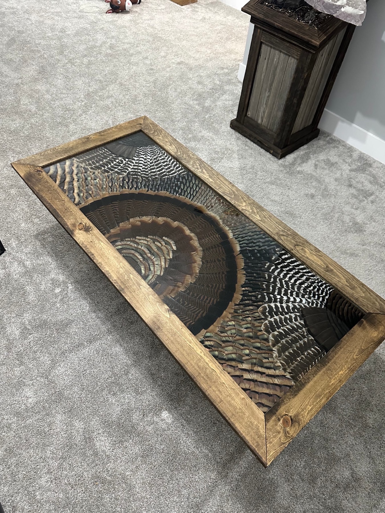 Tables feather art piece — #1