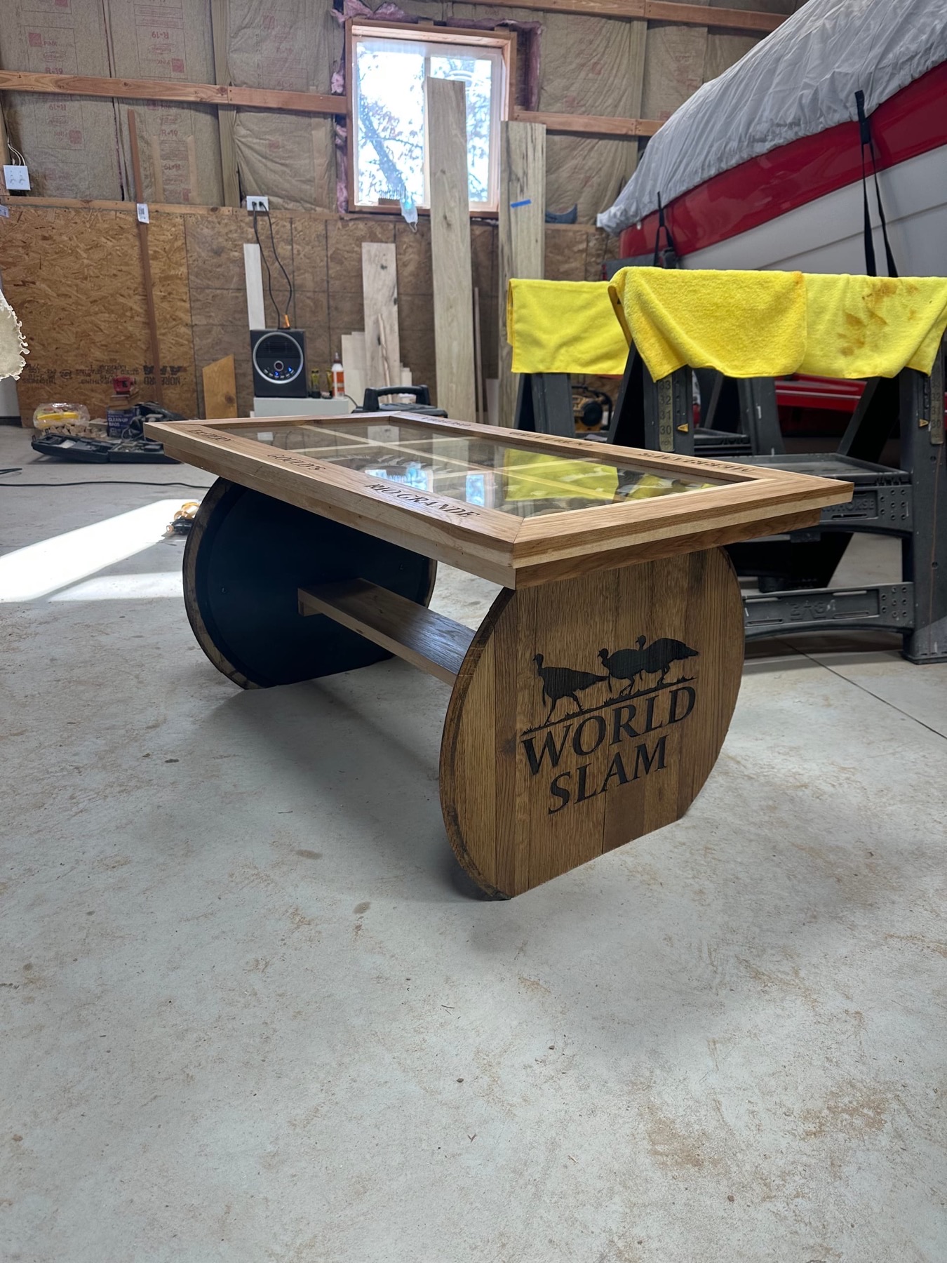 Tables feather art piece — #12